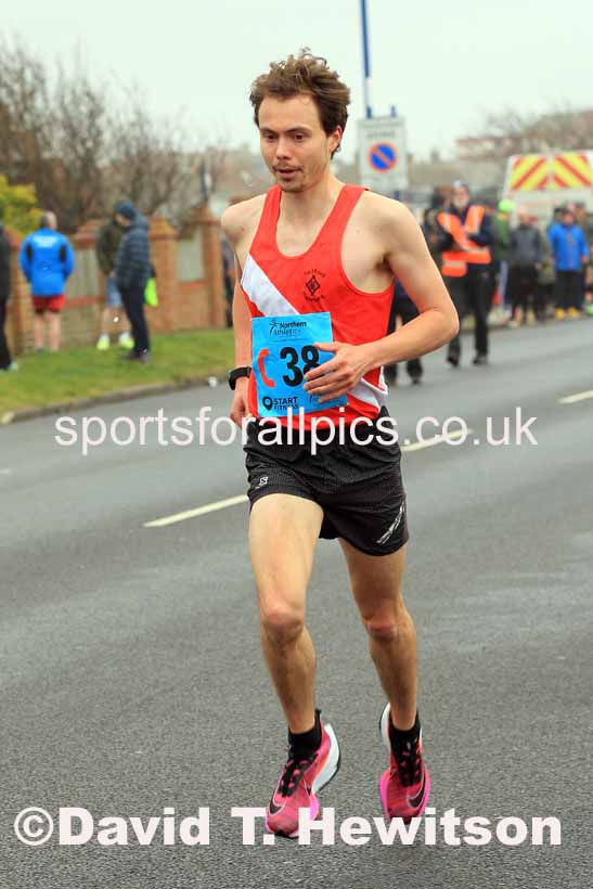 Senior mens 12 Stage 2023 Northern Mens 12 stage and Womens 6 Stage Relays and Young Athletes, Redcar. Photo: David T. Hewitson/Sports for All Pics